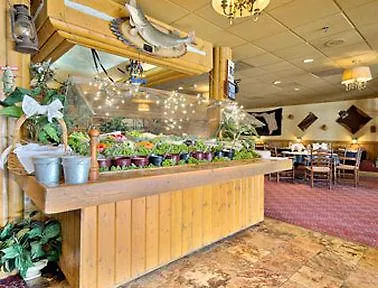 Ramada By Wyndham Waukegan/great Lakes 3* Waukegan